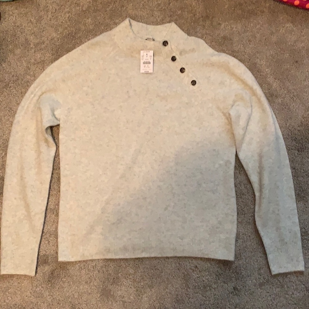 🔥🆕J. Crew Size Medium! Must have!